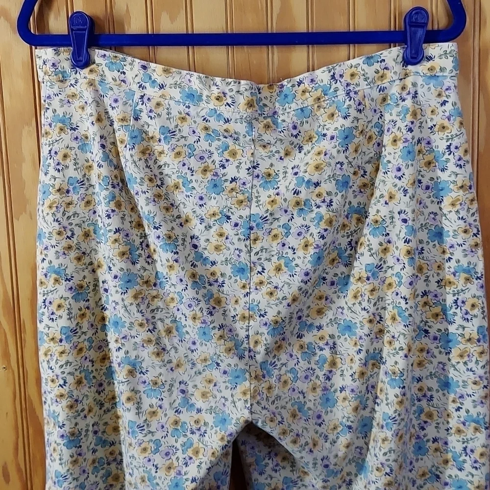 Indulgence vintage floral stretch